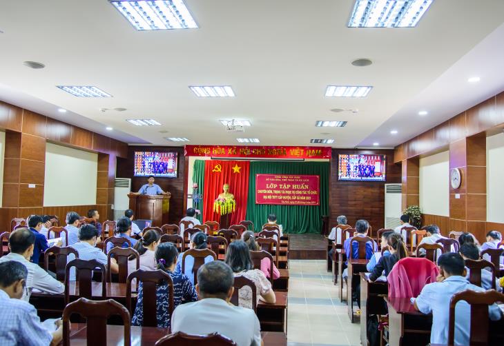 Liên đoàn lao động tỉnh tuyên truyền cuộc bầu cử đại biểu Quốc hội  và HĐND các cấp tại huyện Tân Châu