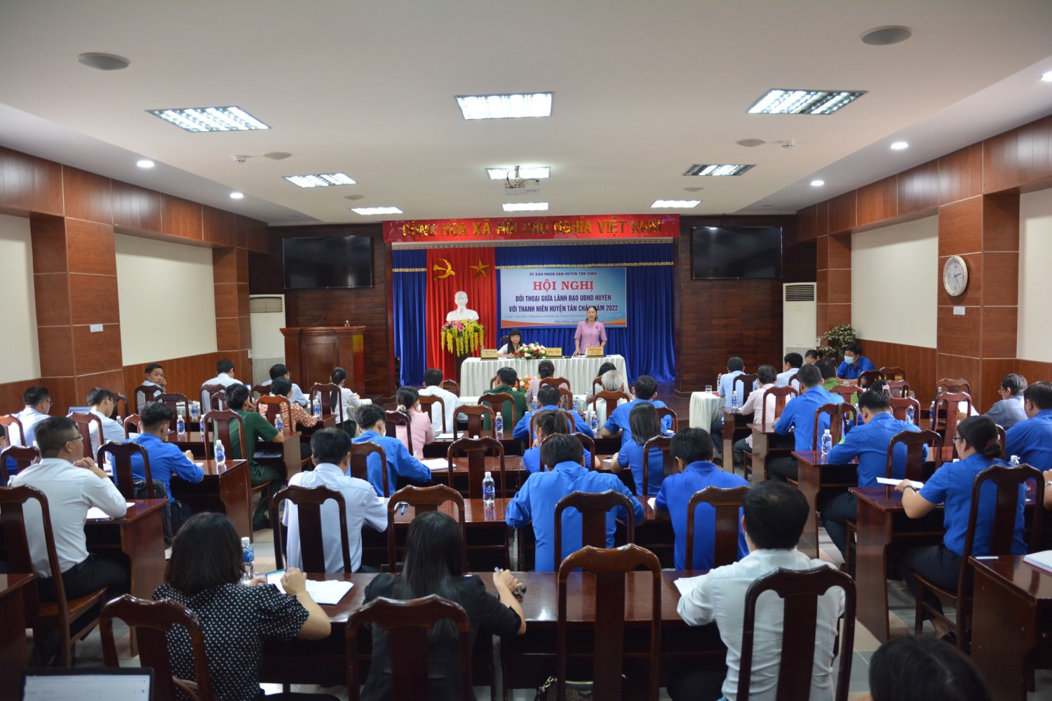 Tân Châu đối thoại giữa lãnh đạo UBND huyện với thanh niên năm 2022