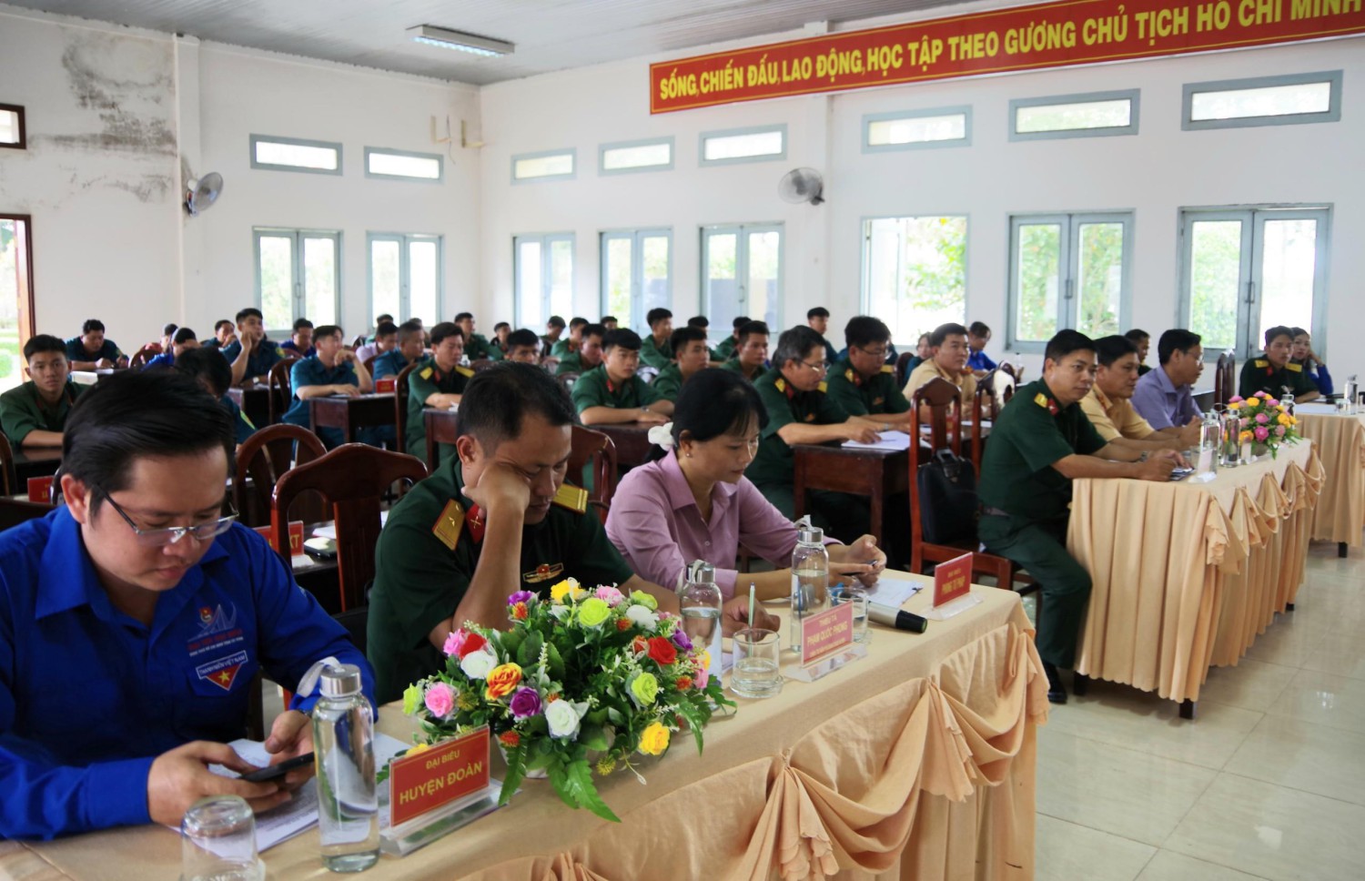 Tân châu tổ chức Ngày Pháp luật Nước cộng hòa xã hội chủ nghĩa Việt Nam