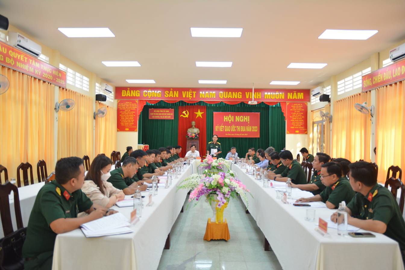 Cụm thi đua Ban chỉ huy quân sự các huyện, thị xã Biên giới ký kết giao ước thi đua năm 2023