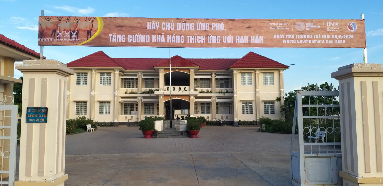 Thông tin lãnh đạo UBND xã  Tân Hội